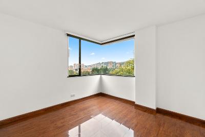 Apartamento de 3 alcobas en venta en San Jose Del Prado, Bogotá, 160 m² · foto 7 de 15