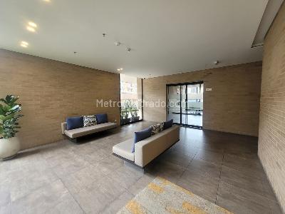 Apartamento de 2 alcobas en arriendo en Bella Suiza, Bogotá, 94 m² · foto 4 de 20