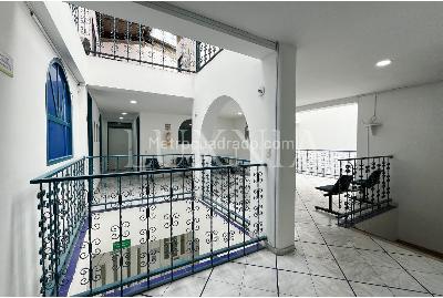 Casa de 5 alcobas en arriendo en Teusaquillo, Bogotá, 600 m² · foto 10 de 14