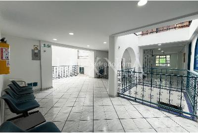 Casa de 5 alcobas en arriendo en Teusaquillo, Bogotá, 600 m² · foto 8 de 14