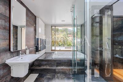 Casa de 5 alcobas en venta en Santa Barbara Alta, Bogotá, 905 m² · foto 12 de 20