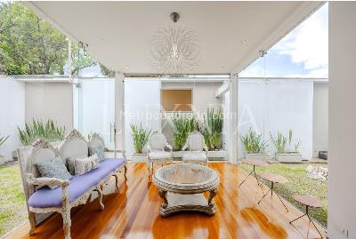 Casa de 5 alcobas en venta en Santa Barbara Alta, Bogotá, 905 m² · foto 1 de 20