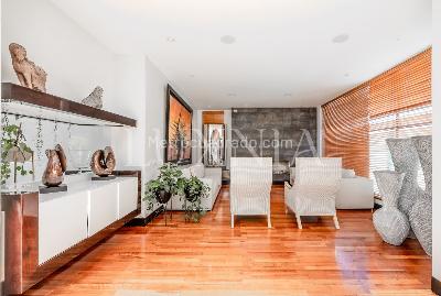 Casa de 5 alcobas en venta en Santa Barbara Alta, Bogotá, 905 m² · foto 3 de 20