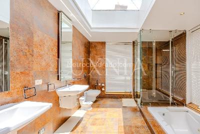 Casa de 5 alcobas en venta en Santa Barbara Alta, Bogotá, 905 m² · foto 9 de 20