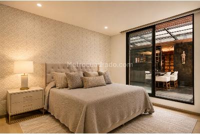 Apartamento de 3 alcobas en venta en Los Rosales, Bogotá, 145 m² · foto 13 de 18