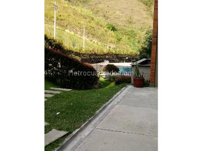 Apartamento de 2 alcobas en venta en Calasanz Parte Alta, Medellín, 43 m² · foto 9 de 19