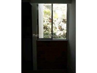 Apartamento de 2 alcobas en venta en Calasanz Parte Alta, Medellín, 43 m² · foto 14 de 19