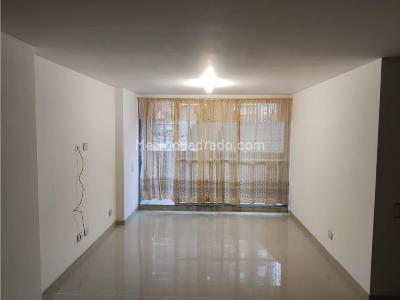 Apartamento de 3 alcobas en venta en Calle Nueva, Sabaneta, 101 m² · foto 2 de 13