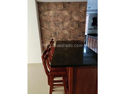 Apartamento de 3 alcobas en venta en Calle Nueva, Sabaneta, 101 m² · foto 3 de 13