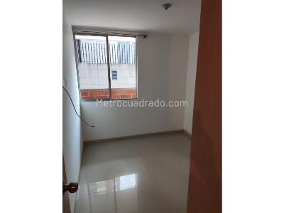 Apartamento de 3 alcobas en venta en Calle Nueva, Sabaneta, 101 m² · foto 12 de 13