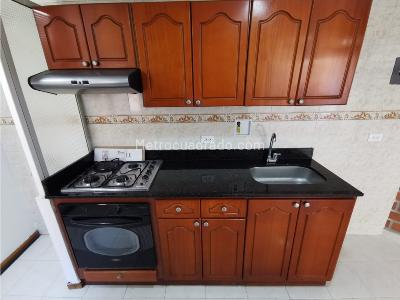 Apartamento de 3 alcobas en venta en El Poblado, Medellín, 110 m² · foto 4 de 12
