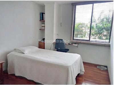 Apartamento de 4 alcobas en venta en El Poblado, Medellín, 175 m² · foto 9 de 15