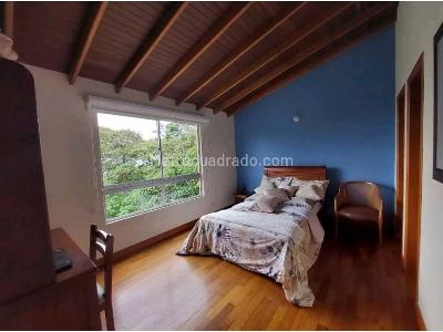 Casa de 5 alcobas en venta en Loma Del Escobero, Envigado · foto 14 de 20