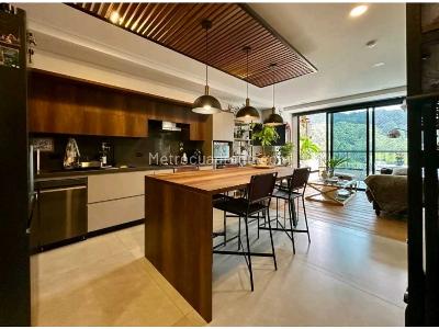 Apartamento en venta en Altos Del Poblado, Medellín · foto 3 de 20
