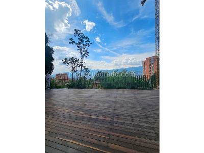 Casa de 5 alcobas en venta en El Poblado, Medellín, 480 m² · foto 2 de 20