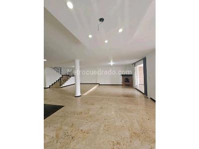 Casa de 5 alcobas en venta en El Poblado, Medellín, 480 m² · foto 4 de 20