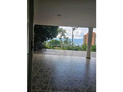 Casa de 5 alcobas en venta en El Poblado, Medellín, 480 m² · foto 14 de 20