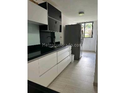 Casa de 3 alcobas en venta en Alto Del Escobero, Envigado, 240 m² · foto 4 de 20