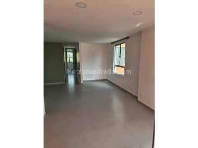 Apartamento en venta en Ditaires, Itagüí · foto 4 de 20