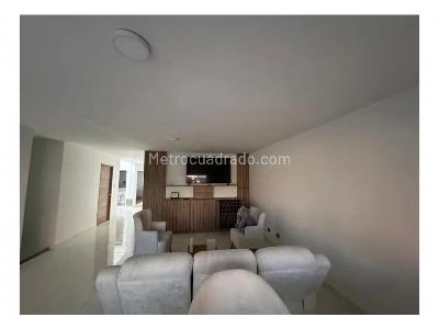 Casa de 4 alcobas en venta en Los Colores, Medellín, 371 m² · foto 5 de 20