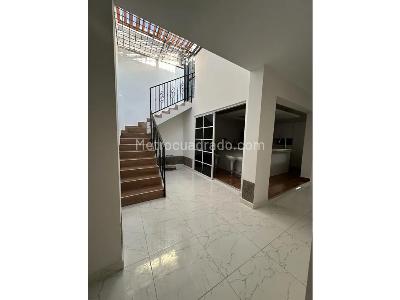 Casa de 4 alcobas en venta en Los Colores, Medellín, 371 m² · foto 15 de 20