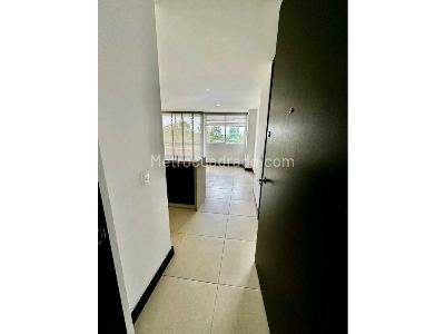 Apartamento de 3 alcobas en venta en San Antonio De Pereira, Rionegro, 82 m² · foto 2 de 17