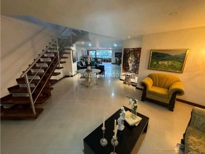Apartamento de 4 alcobas en venta en Centro, Sabaneta, 269 m² · foto 13 de 20