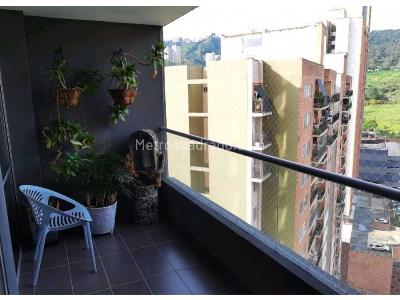 Apartamento de 3 alcobas en venta en Cañaveralejo, Sabaneta, 90 m² · foto 5 de 9