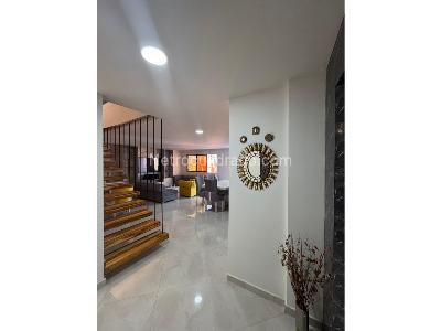 Apartamento de 3 alcobas en venta en Belen Rosales, Medellín, 340 m² · foto 7 de 20