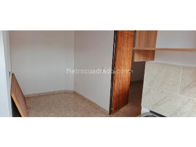 Casa de 3 alcobas en venta en Campo Valdes, Medellín, 87 m² · foto 10 de 15