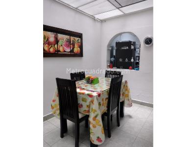 Casa de 4 alcobas en venta en Campo Valdes, Medellín, 100 m² · foto 14 de 20