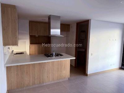Apartamento en venta en El Poblado, Medellín · foto 3 de 20