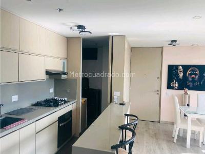 Apartamento en venta en Altos Del Poblado, Medellín · foto 2 de 12