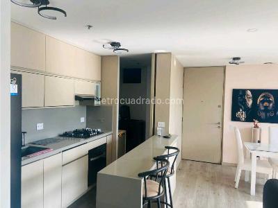 Apartamento en venta en Altos Del Poblado, Medellín · foto 4 de 12