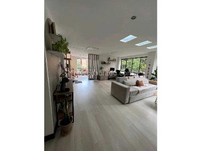 Apartamento de 3 alcobas en venta en El Poblado, Medellín, 220 m² · foto 5 de 20