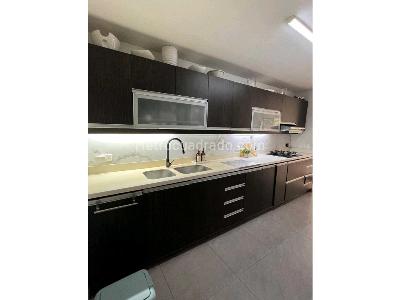 Apartamento de 3 alcobas en venta en El Poblado, Medellín, 220 m² · foto 6 de 20