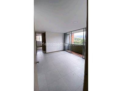 Apartamento de 2 alcobas en venta en Sur America, Itagüí, 57 m² · foto 5 de 12