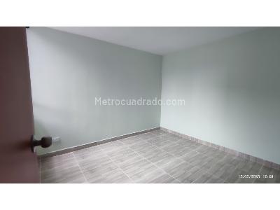 Apartamento de 3 alcobas en venta en San Gabriel, Bello, 53 m² · foto 5 de 13