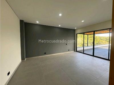 Casa de 3 alcobas en venta en Alto Del Escobero, Envigado, 807 m² · foto 7 de 20