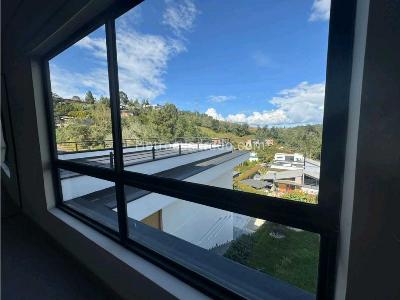 Casa de 3 alcobas en venta en Alto Del Escobero, Envigado, 807 m² · foto 9 de 20