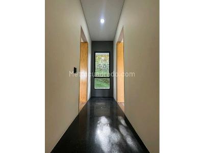 Casa de 3 alcobas en venta en Alto Del Escobero, Envigado, 807 m² · foto 10 de 20