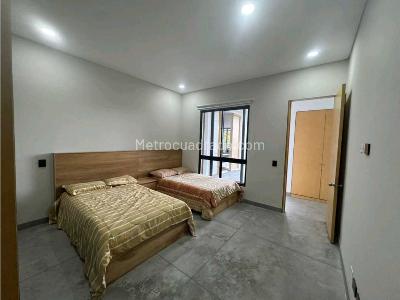 Casa de 3 alcobas en venta en Alto Del Escobero, Envigado, 807 m² · foto 12 de 20