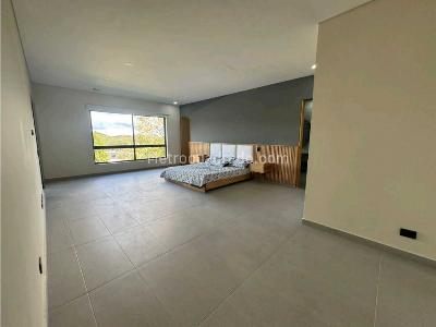 Casa de 3 alcobas en venta en Alto Del Escobero, Envigado, 807 m² · foto 13 de 20