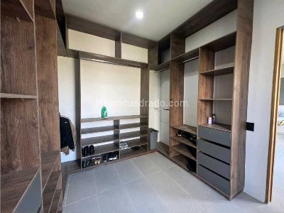 Casa de 3 alcobas en venta en Alto Del Escobero, Envigado, 807 m² · foto 18 de 20