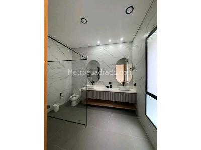Casa de 3 alcobas en venta en Alto Del Escobero, Envigado, 807 m² · foto 20 de 20