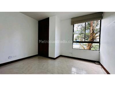 Apartamento en venta en Castropol, Medellín · foto 8 de 12