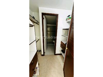 Apartamento en venta en Castropol, Medellín · foto 10 de 12