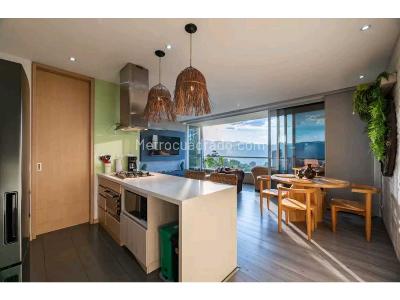 Apartaestudio en venta en El Poblado, Medellín, 70 m² · foto 6 de 20