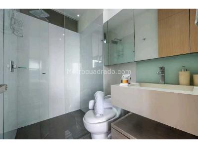 Apartaestudio en venta en El Poblado, Medellín, 70 m² · foto 18 de 20