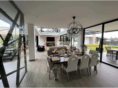 Casa de 5 alcobas en venta en Alto De Las Palmas, Envigado, 2000 m² · foto 5 de 17